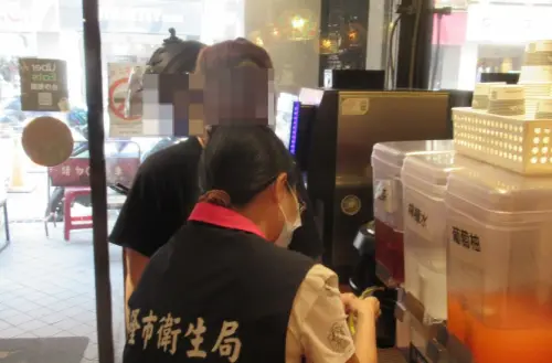 人从众紅茶驗腸桿菌科超標！六扇門也違規　食藥署稽查外送飲食

