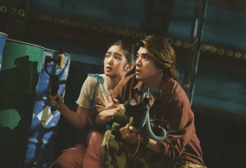 ▲雷嘉汭（左）與林哲熹（右）在《叫我驅魔男神》組成CP，展開打怪行動。（圖／光盛影業提供）