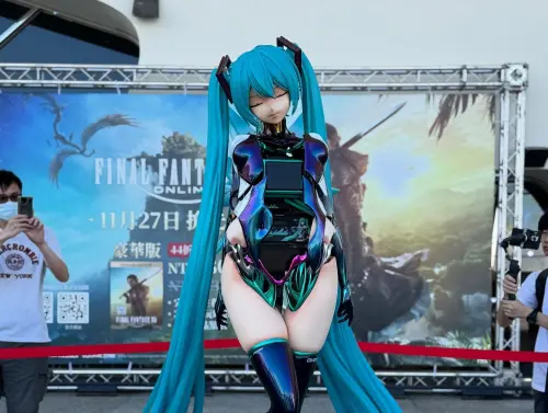黃小潔打造1:1初音主機！紅到國外卻只拿第5名　規章曝光風向逆轉
