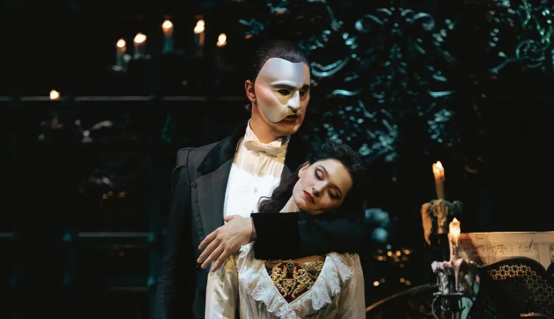 ▲經典音樂劇《歌劇魅影》歡慶40周年，將於2026年3月起來台巡演，這也是首次北中南跑透透，一共7種票價，11月19日中午2點正式開賣。（圖／寬宏提供）