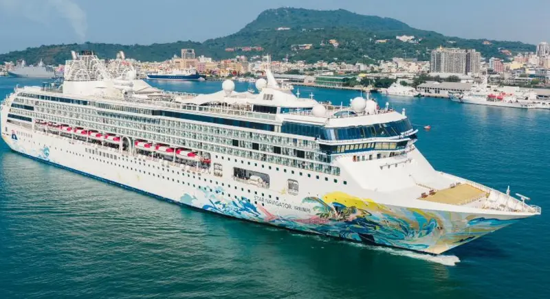 ▲麗星郵輪公司探索星號郵輪首航高雄港。(圖／高雄港務分公司提供)