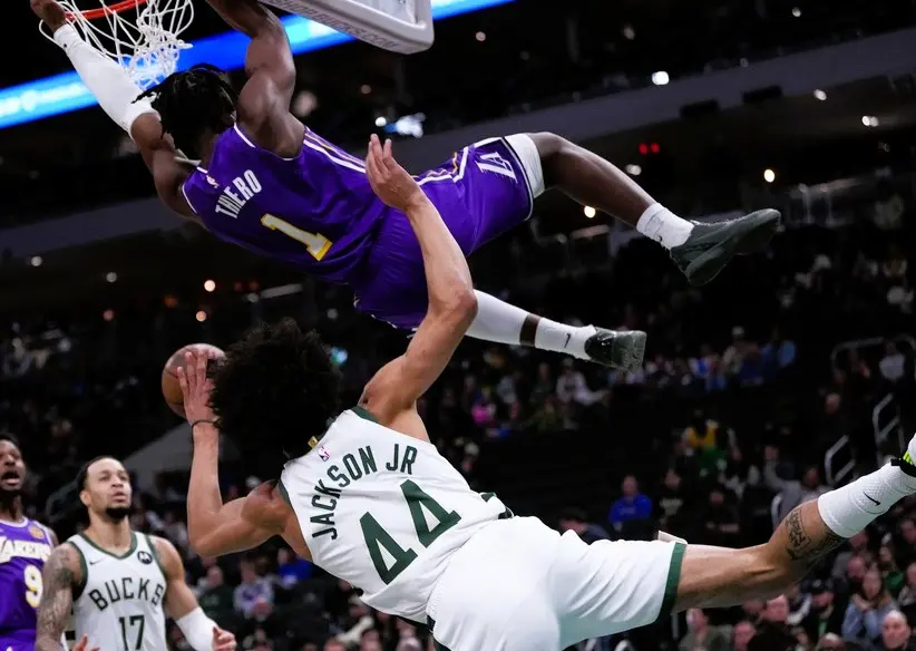 NBA／湖人菜鳥初登板竟引發爭議！隊友爆氣怒轟、當事人卻狀況外