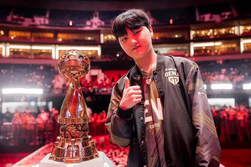 LOL／誰是Peyz？19歲三冠王、天才ADC傳加盟T1　預計接棒Gumayusi