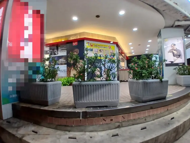 樹林火車站外「驚見一整排尖刺」全嚇壞！他被逮認了：不滿有街友