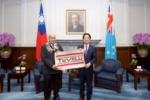 ▲賴清德與吐瓦魯國總理戴斐立雙邊見證兩國簽署合作協定。（圖／總統府提供）