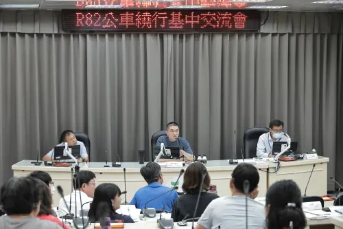 謝國樑召開R82路線公聽會　兼顧通勤與通學　滾動調整回應民意

