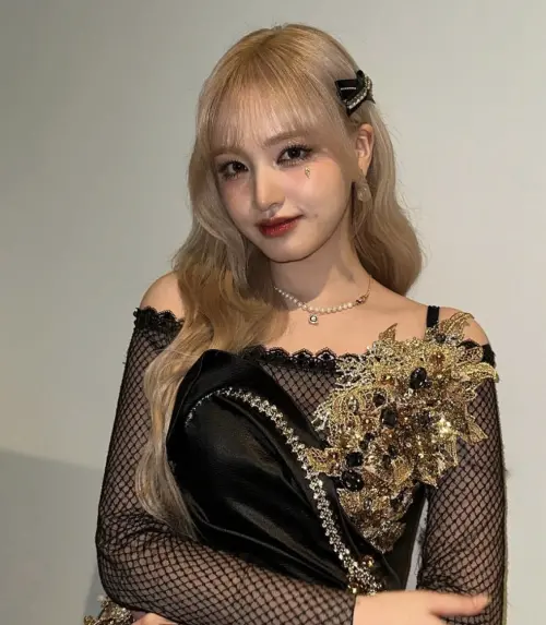 ▲Liz出道初期因身材頻受攻擊，她努力調整體態後明顯瘦超多。（圖／IG@liz.yeyo)