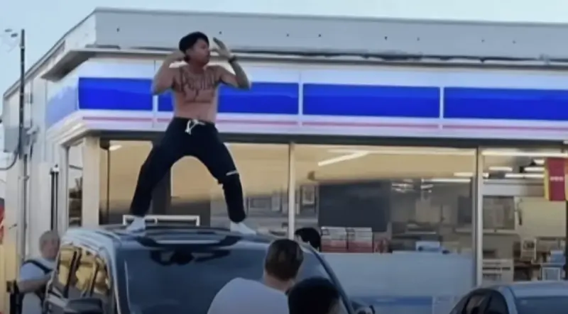 網紅半裸在日本富士山腳車頂跳舞！日媒批評：泰國之恥