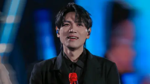 楊宗緯回台養傷選主委惹議！遭住戶批一家人破壞公物　隨地大小便
