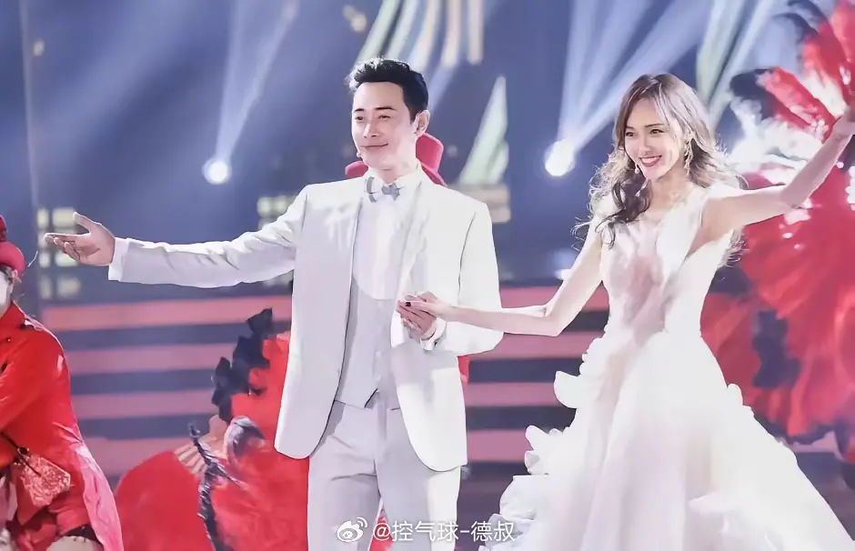 唐嫣羅晉7年婚姻疑終結！知情人士爆料特別甜、中年夫妻人設崩塌