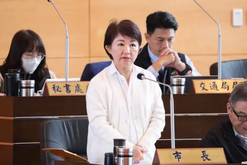 ▲台中市長盧秀燕認為，機關首長出面宣導新的政策是職責所在。（圖／台中市政府提供，2025.11.19）