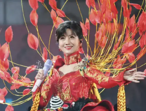 最強美魔女趙雅芝71歲生日！凍齡超驚人　外表幾乎30年沒改變　
