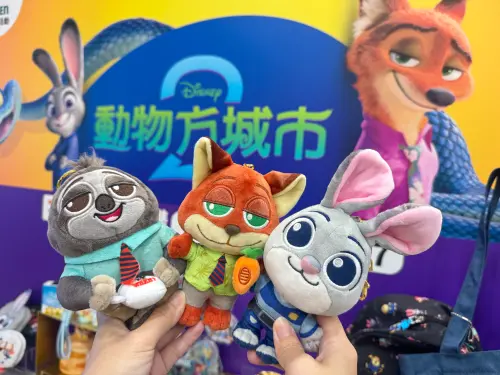 ▲7-11限量動物方城市系列Q版絨毛公仔盲盒（款式隨機）。（圖／記者鍾怡婷攝）