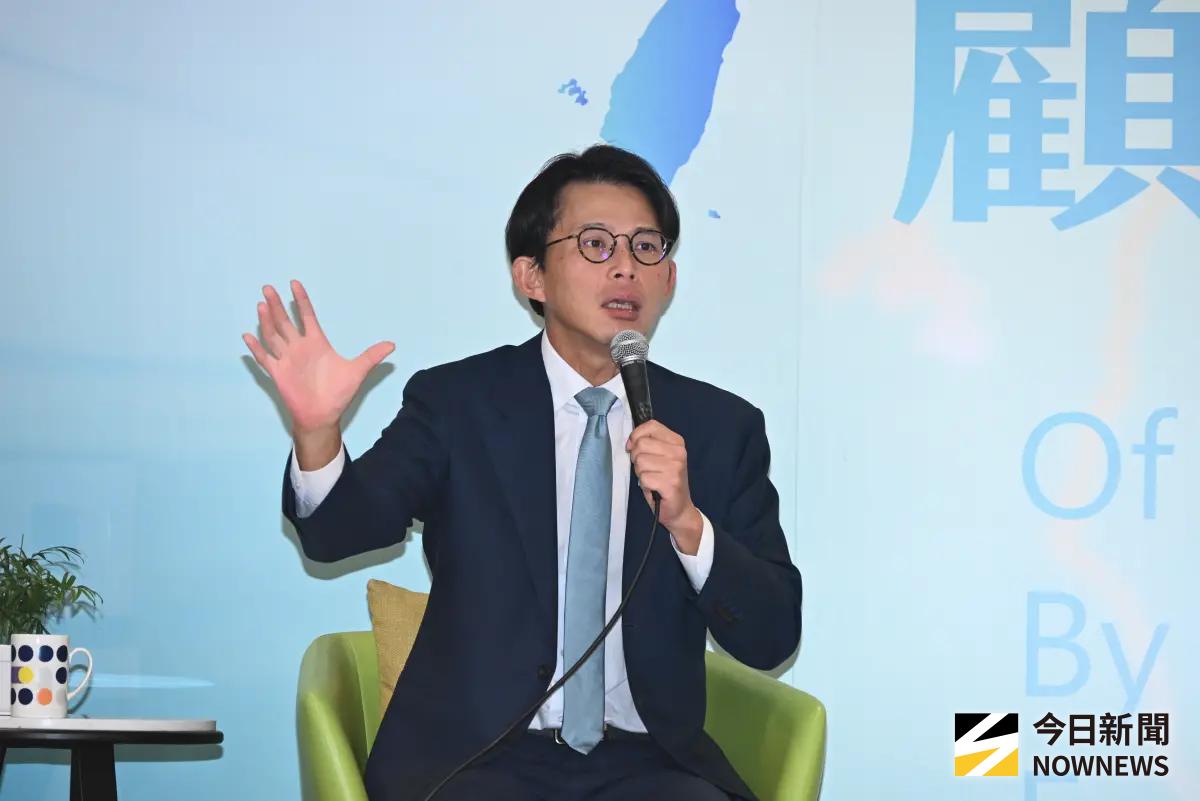 總是學不會！黃國昌又念錯「這個字」 7個月前被糾正還尬笑