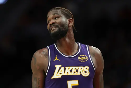 NBA／湖人艾頓揭膝傷驚魂記！痛到以為「膝蓋斷了」：完全動不了
