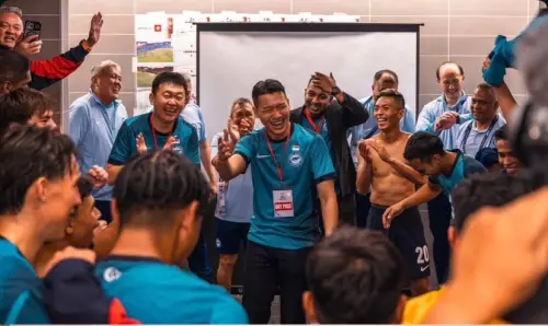 亞洲盃／新加坡部長慶祝勝利卻失言！形容香港球迷、球員「白痴」
