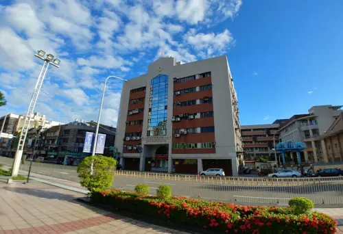 被規定吃飯只能30分鐘！基層警怒喊「小學生膩？」海山分局回應了
