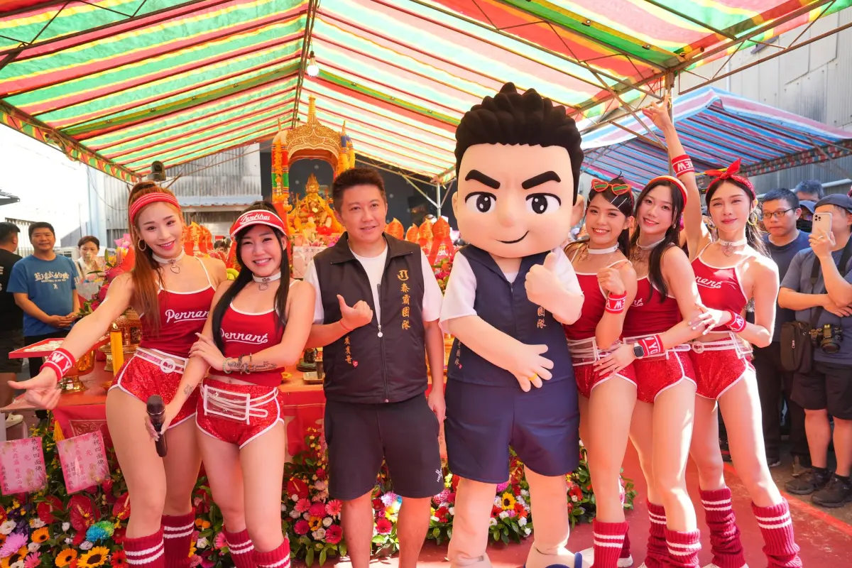 賓賓哥是誰？本業賣「泰國聖物」、才34歲 圤智雨因這件事盯上他