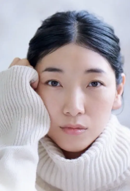 ▲日本女星安藤櫻也曾和老公柄本佑一同在電影旬報獎中獲獎。（圖／翻攝自IG@sakuraando）