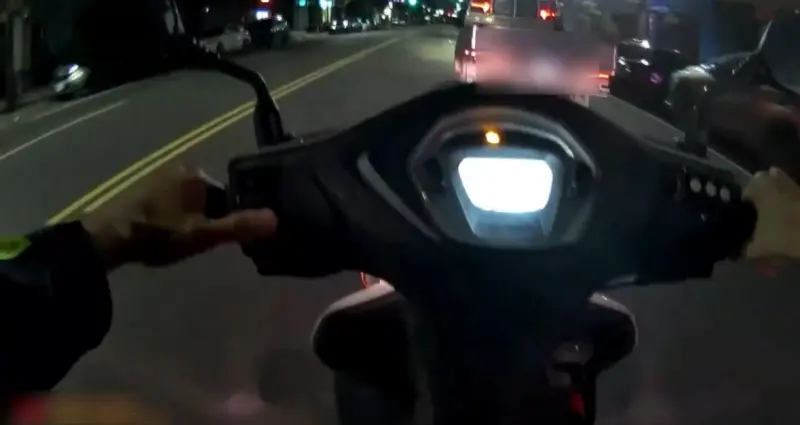 蘆洲小貨車停路中央拒攔查！狂逃「連續違規15次」罰單金額超驚人