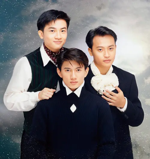 ▲小虎隊（如圖）出道時，經常要往返學業和演藝工作，要能兼顧，其實非常辛苦。（圖／華納音樂提供）