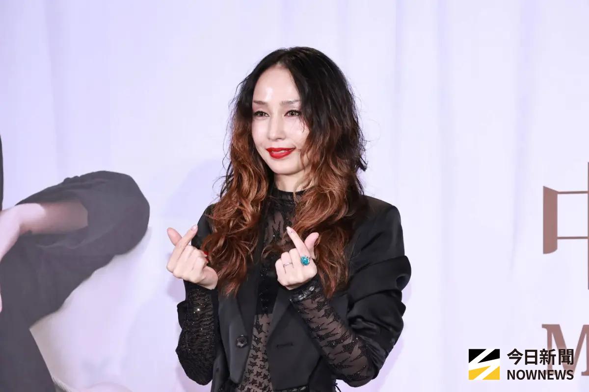 中島美嘉習慣脫鞋唱歌！親曝背後的祕密：絕不是為了吸大地能量