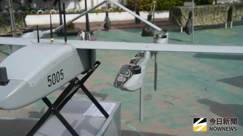    ▲海軍陸用型監偵無人機具備類似直升機旋翼，可垂直起降。（圖／記者呂炯昌攝，2025.11.20）  