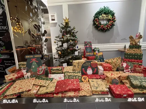 ▲寶格目前已募集超過200份物品，經過用心包裝成精美禮物，12月22日「禮物出發  快樂到達」，一圓孩子夢想。（圖／記者金武鳳攝，2025.11.20)