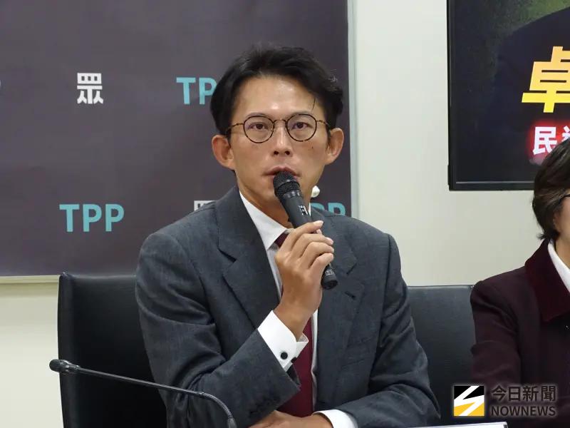 不是第一次！造詣唸成「造紙」　黃國昌認錯：回去罰寫10遍