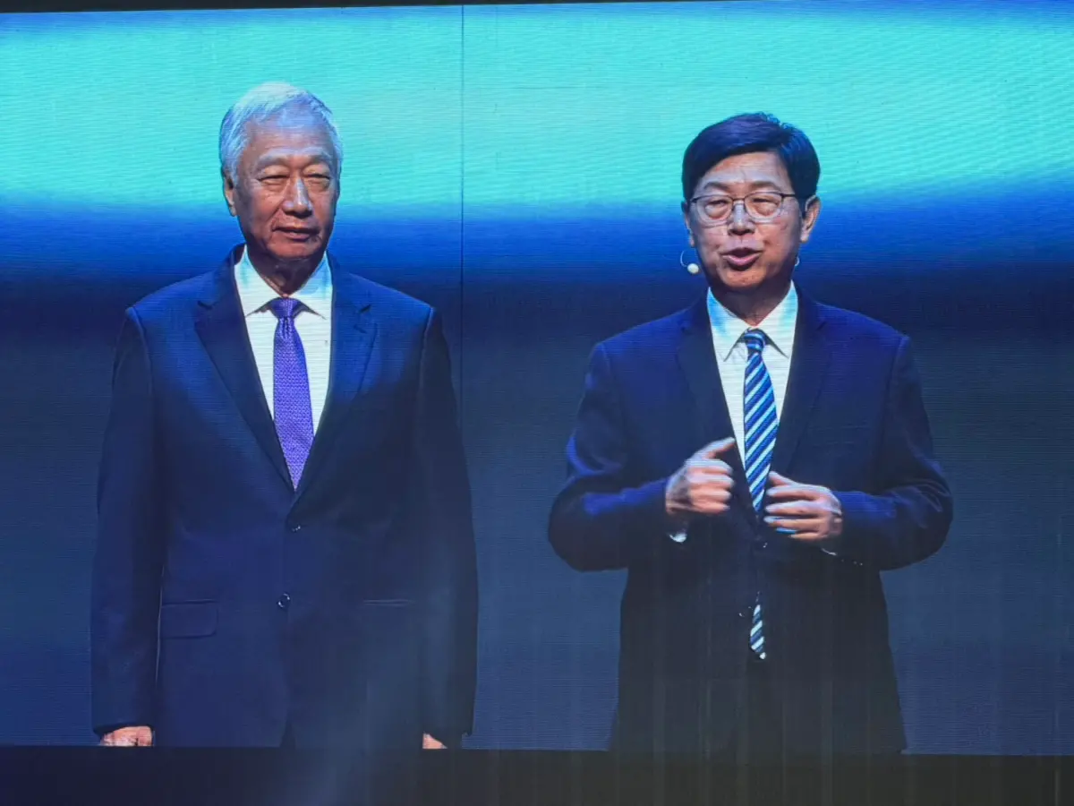 鴻海科技日登場！重量級嘉賓郭台銘現身、同框劉揚偉