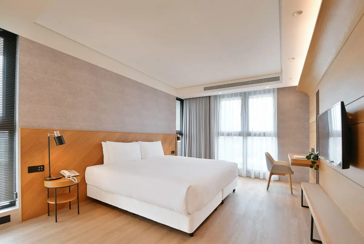 普發一萬放大！飯店住房推買一送一、滿萬送萬 燒鵝五吃也買1送1