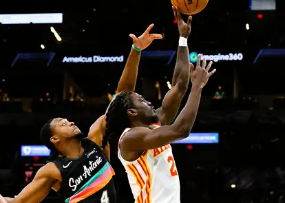 NBA／文班亞馬缺陣！福克斯、強森合砍51分率馬刺135：126老鷹
