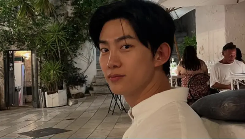 ▲韓國巨星玉澤演（如圖）近日因拍攝行程來台，目前人頻繁現蹤於台中，今（21）日傍晚他突爆氣發文，「千萬別偷拍我，拜託拍照和偷偷拍照是完全兩碼事！」疑似遭到狂熱粉絲騷擾、偷拍，引發熱議。（圖／翻攝自玉澤演IG）