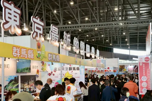 ▲ 除了國內旅遊，海外參展攤位集結台灣人旅遊最愛國家，人潮踴躍。（圖／南市府提供）