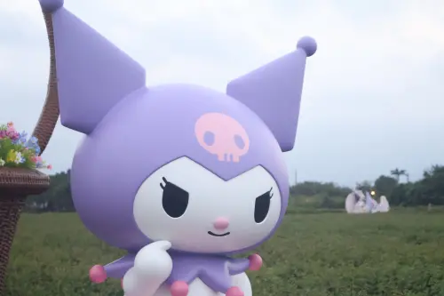 ▲「2025桃園仙草嘉年華」將於今日登場，除了有整片紫色仙草花海綻放外，還有超人氣IP酷洛米Kuromi的人氣打卡裝置。（圖／桃園市農業局提供 agriculture.tycg.gov.tw/）