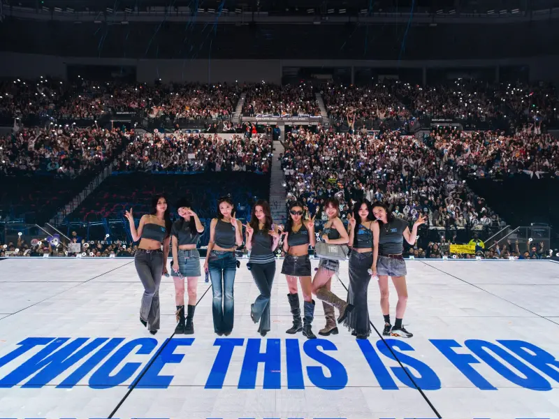 ▲韓國女團TWICE上月22、23日在高雄國家體育場舉辦世界巡迴演唱會，大批人潮擠爆高雄。（圖／翻攝自X@TWICE@JYPETWICE）