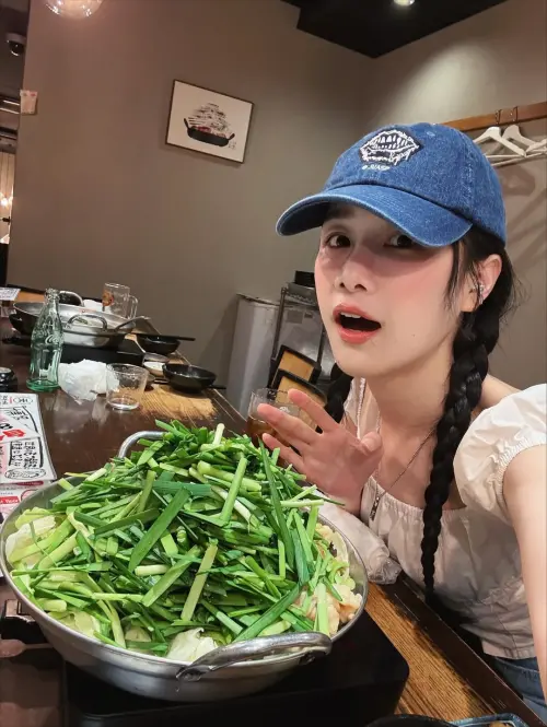 ▲大胃王美食水水千千（圖／取自IG@khshu_）