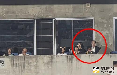 ▲子瑜家人到場支持。（圖／讀者提供）