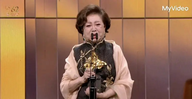 金馬獎／陳淑芳哭不停！演了67年奪終身成就獎　霸氣承諾：不漲價