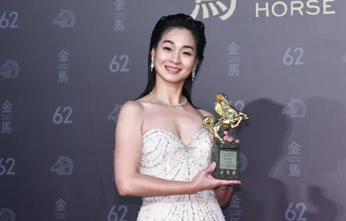 ▲金馬獎頒獎典禮於今（22）日舉行，陳雪甄以《人生海海》獲最佳女配，上台激動到腿軟爆淚。（圖／NOWNEWS攝影中心）