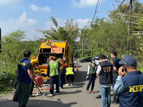 ▲檢警發現，這個集團極其狡猾，專門在人跡罕至的偏遠山區尋找偷倒地點。（圖／高市警局提供）