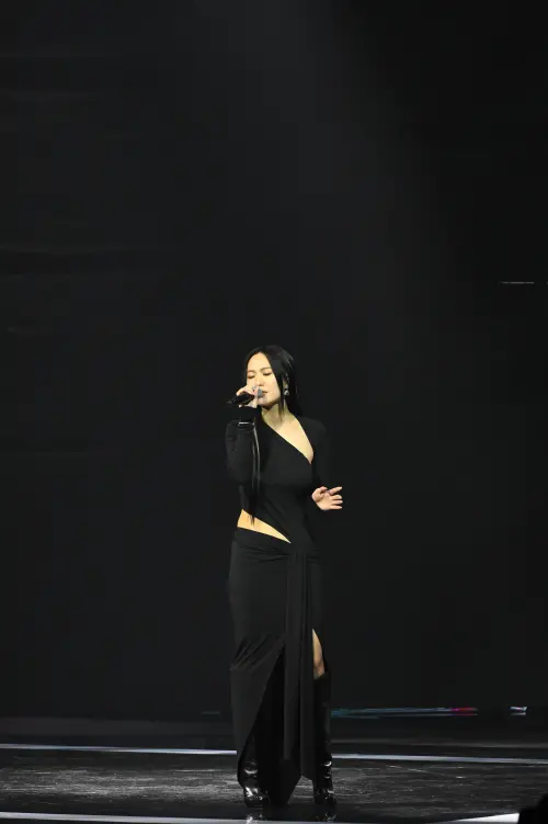 ▲孫盛希（如圖）在金馬62頒獎典禮上，演唱王菲翻唱自小紅莓的經典歌曲〈夢中人〉。（圖／金馬執委會提供）