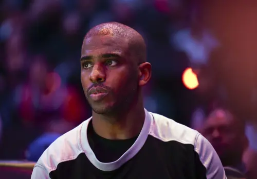 ▲「控衛之神」CP3保羅（Chris Paul）回歸快艇僅16場便遭球團以深夜遣返方式草率釋出。外媒痛批快艇管理層操作荒腔走板，甚至把責任推給敢言老將，讓這支球隊再度成為聯盟笑柄。（圖／美聯社／達志影像）