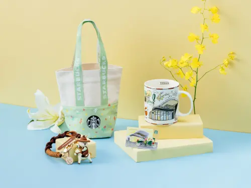 ▲星巴克台中后里門市限定，Bearista小熊騎馬手機吊飾超可愛，在地特色馬克杯、隨行卡、飲料提袋一覽。（圖／星巴克starbucks.com.tw）