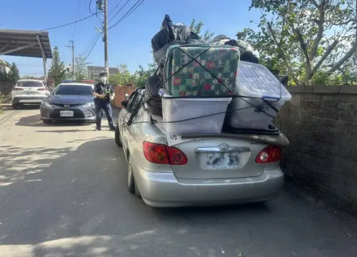 ▲桃園市近日出現一輛被形容為「移動城堡」的轎車，引發網路熱議。（圖／翻攝畫面）