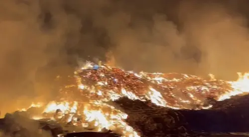 ▲後壁烏樹林丹娜絲災後廢棄物暫置場火警（圖／台南市政府消防局提供119.tainan.gov.tw）