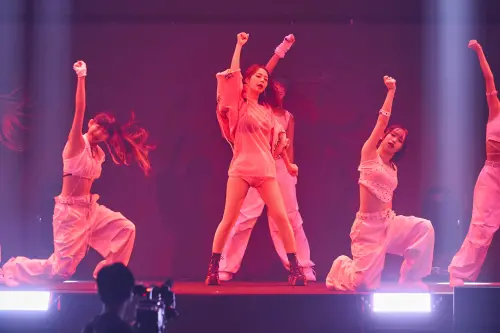 ▲孫淑媚現場唱跳〈Like Jennie〉！「台版金珍妮」超辣（圖／華貴娛樂提供）