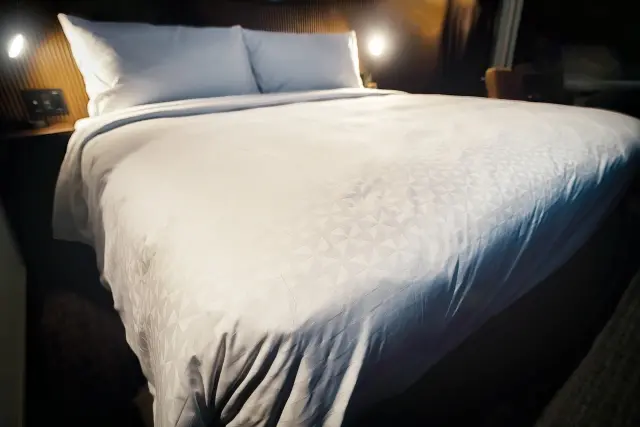 床墊睡10年恐「養千萬隻塵蟎」！還會傷腰 專家揭：3大健康危機