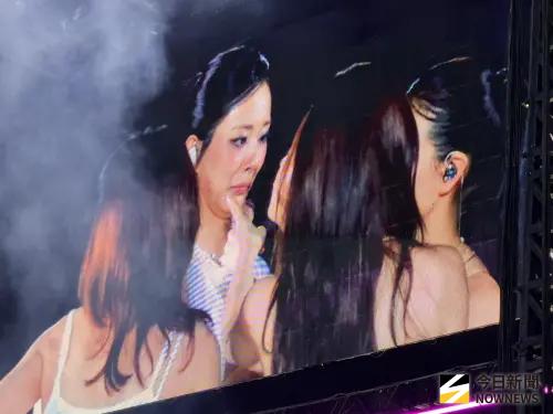 直擊／子瑜啜泣唸信「TWICE把她升到2樓」搞笑安慰：給妳說1小時
