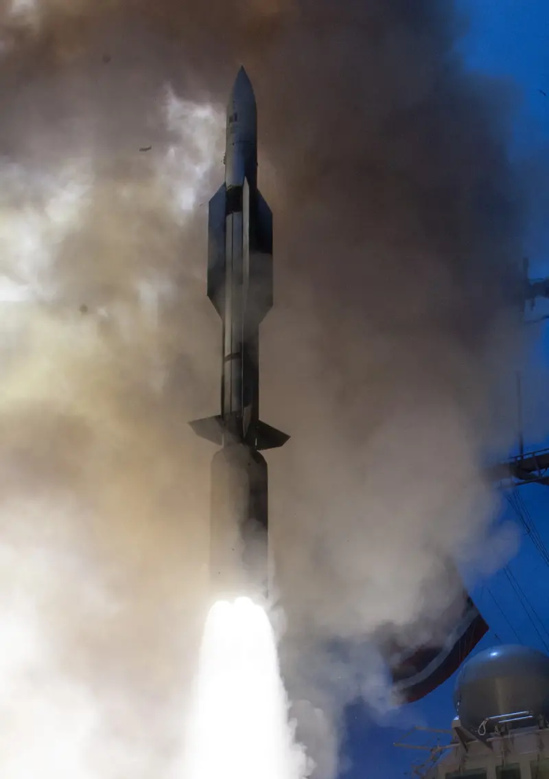    ▲標準飛彈為美國海軍制式防空飛彈，標準六型飛彈甚至可以當作反艦飛彈運用。（圖／US Navy）  